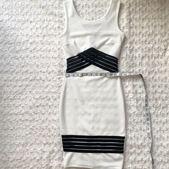 NWOT Body-con Cut-out Front Midi Dress - Picture 4 of 5